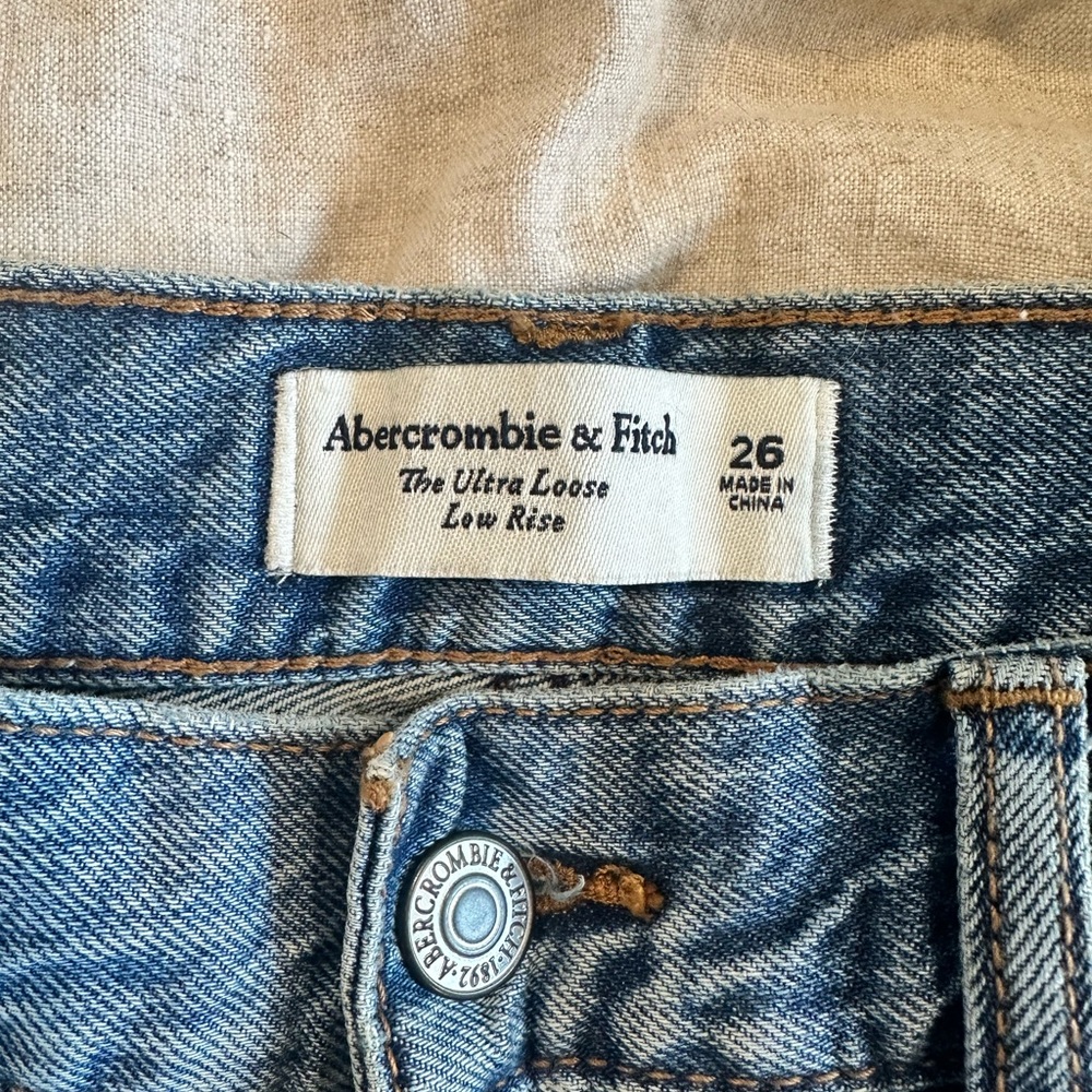 Abercrombie & Fitch Ultra Loose Low Rise Jeans - Picture 2 of 8